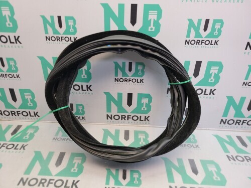 Range Rover Evoque L538 Rear Right Door Seal