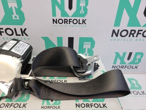 BMW F23 2 Series Convertible Front Left Seat Belt