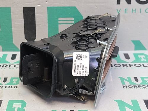 MERCEDES EQC N293 Dash Vent Right Side Outer