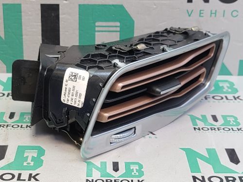 MERCEDES EQC N293 Dash Vent Right Side Outer