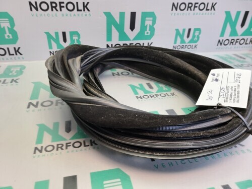 BMW 6 Series F13 Coupe Right Door Seal