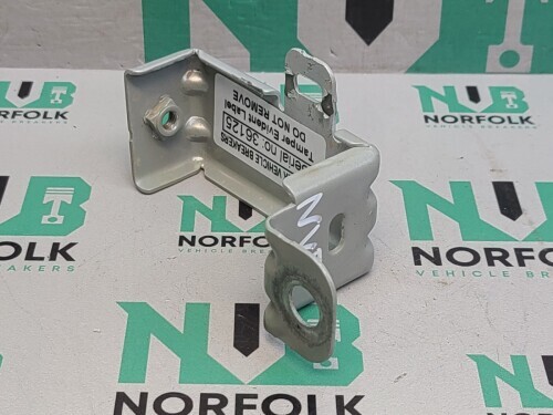 2024 Polestar 2 Front Right Wing Bracket 31688733