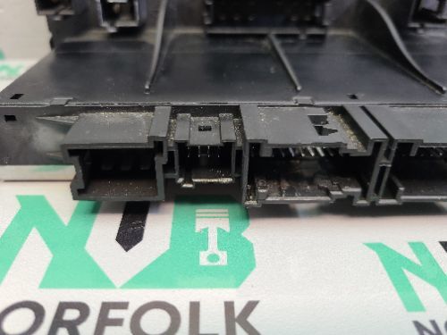 Mercedes SL 500 R230 Fuse Box SAM ECU