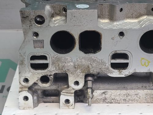 MERCEDES S-CLASS OM642 Engine Cylinder Head Right 3.0 Diese;