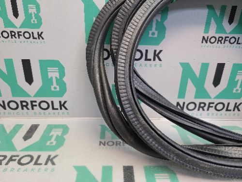AUDI A1 SPORTBACK Door Seal Rubber Front Left