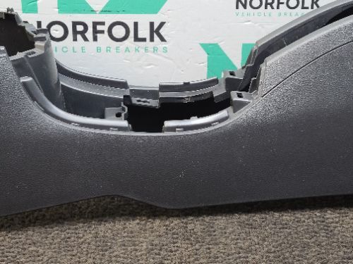 TOYOTA AYGO X  Centre Console