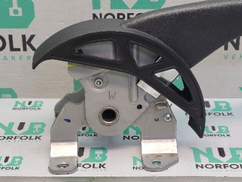 ISUZU D-MAX RG MK4 2022 Hand brake