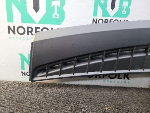 Porsche Cayenne 92A 958 Dashboard Windscreen Vent Trim