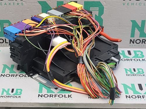 MERCEDES R230 SL SAM Fusebox