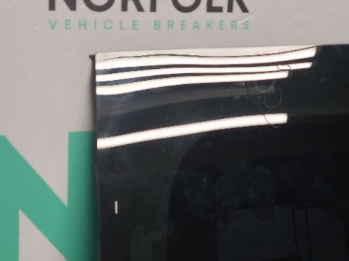 Tesla Model 3 Panoramic Sunroof