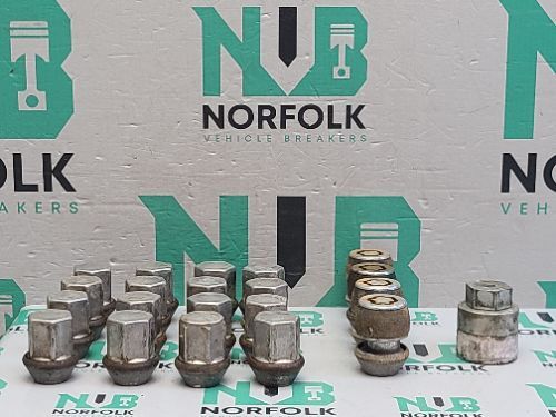 Range Rover Velar L560 Locking Wheel Nuts and Key