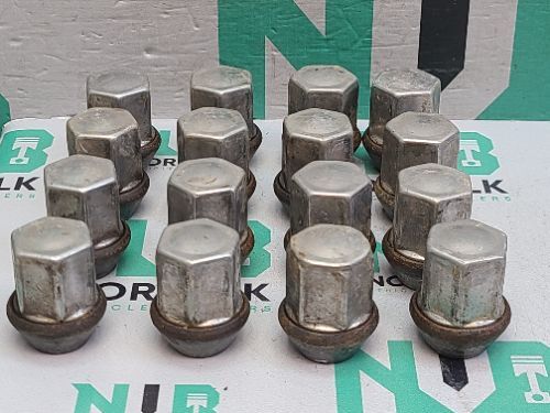 Range Rover Velar L560 Locking Wheel Nuts and Key