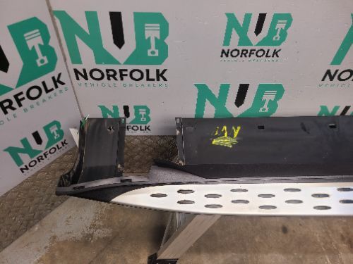 Mercedes EQC N293 Left Side Step