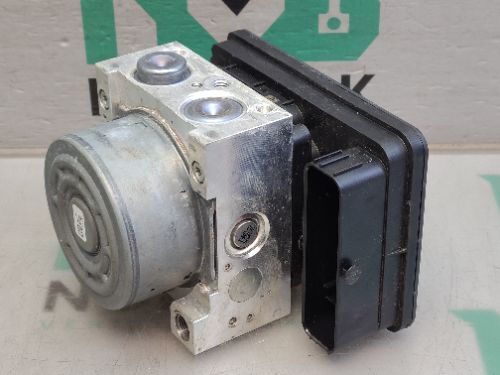 Mercedes C-Class C43 A205 ABS Pump and Module