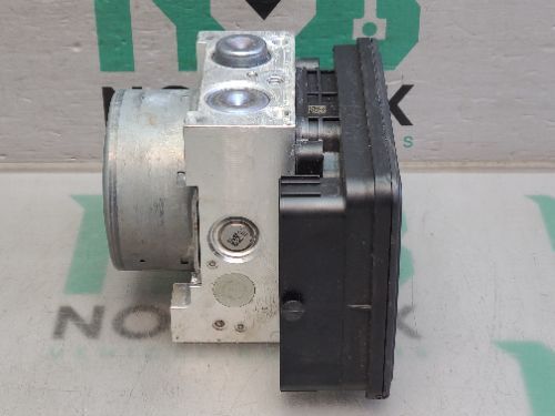 Mercedes C-Class C43 A205 ABS Pump and Module