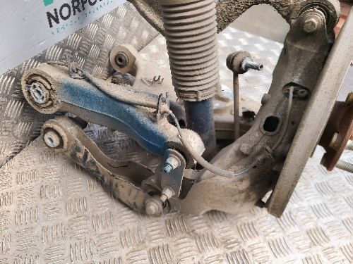 X540 Jaguar E Pace Hub Suspension Left Rear