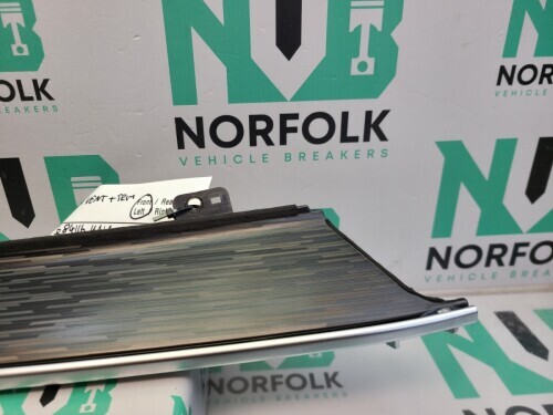 Nissan Qashqai J12 Left Dashboard Trim + Vent