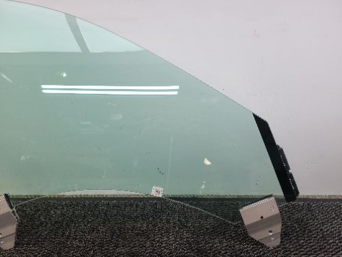 Porsche Taycan Door Window Glass Front Right