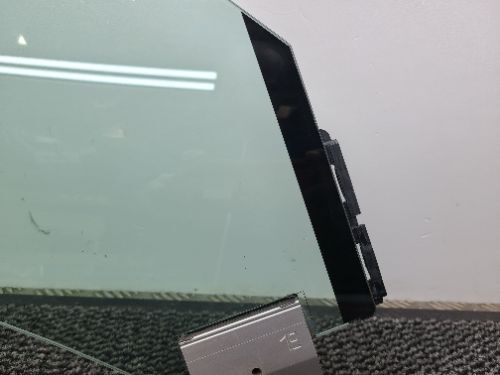 Porsche Taycan Door Window Glass Front Right