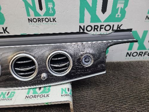 MERCEDES E-CLASS W213 Dash Trim + Vents Anthracite Wood