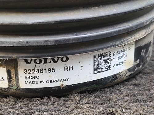 VOLVO XC60 MK2 Air Suspension Bag Right