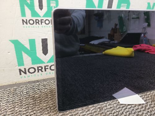 Tesla Model 3 Display Screen