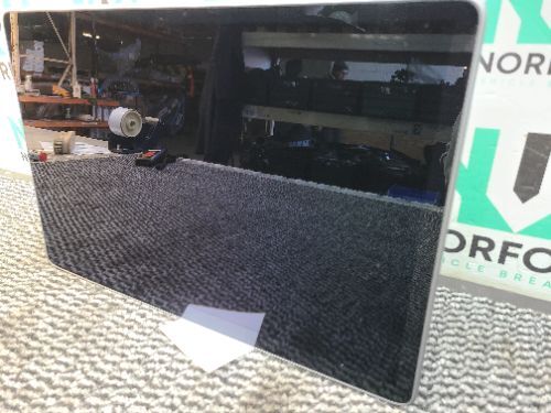 Tesla Model 3 Display Screen