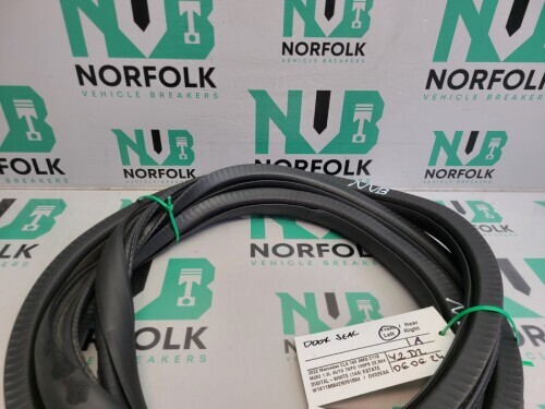 Mercedes CLA C118 Front Left Door Seal